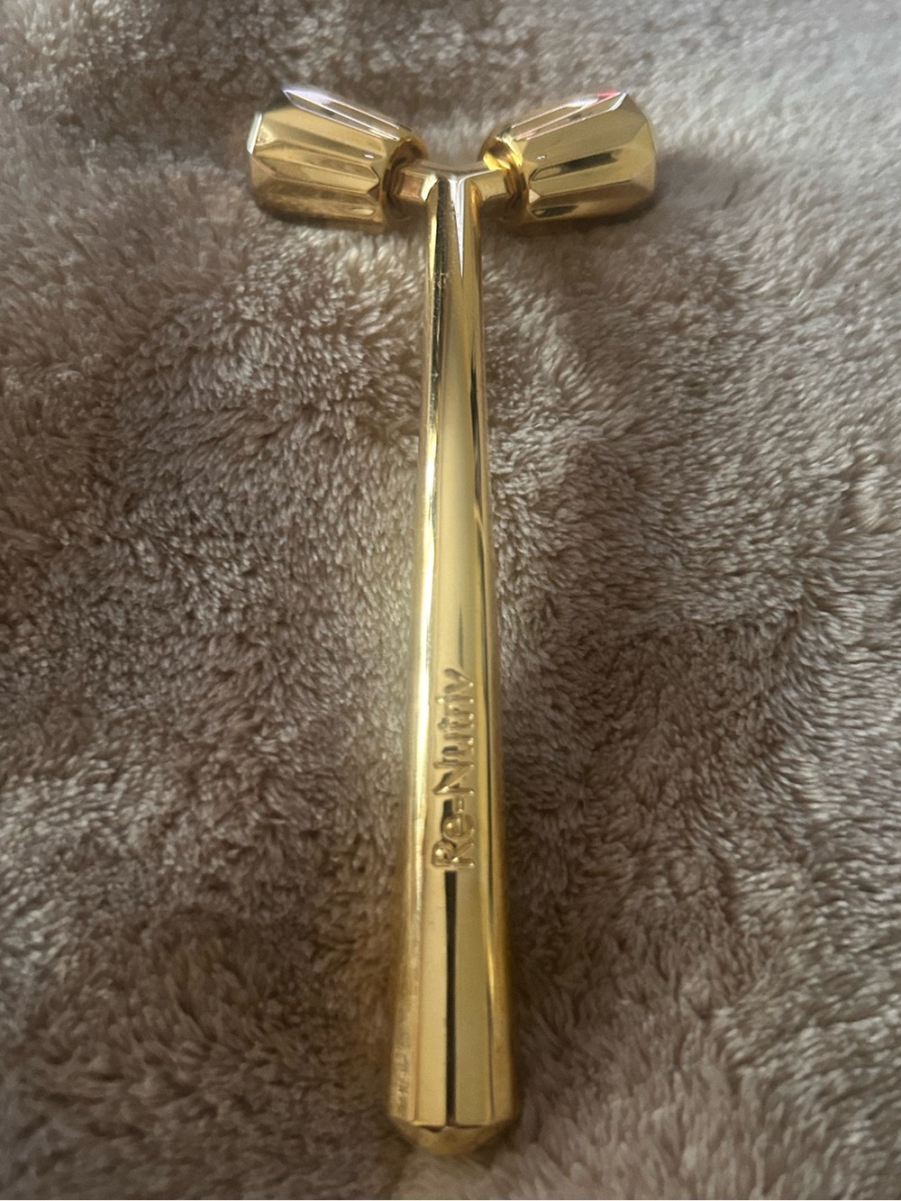 Estée Lauder Gold Re-Nutriv Ultimate Facial Massager